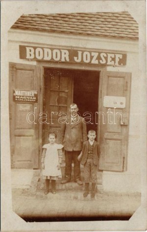 Ismeretlen település, Bodor József üzlete, 'A Mauthner-féle magvak a legjobbak', Franck-reklám...