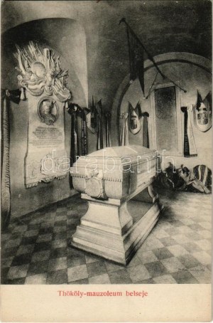 Késmárk, Kezmarok; Thököly mauzóleum, belső, szarkofág. Schmidt R. C. kiadása, Hollenzer L. felvétele / mausoleum...