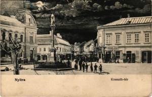 Nyitra, Nitra; Kossuth tér este holdfényben, Einzinger József üzlete. Fürszt Sz. kiadása ...