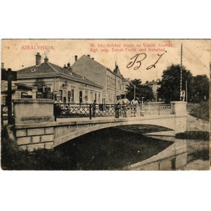1909 Királyhida, Bruckújfalu Tábor, Brucker Lager, Bruckneudorf; M. kir. dohányáruda és vasútállomás, híd katonákkal ...