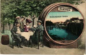 1907 Hildesheim, Kalenberger Graben, Prosit / general view, montage with barrel and drinking people (EB...