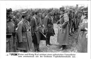 Kaiser und König Karl zeichnet einen ruthenischen Unteroffizier zum zweitenmale mit der Goldenen Tapferkeitsmedaille aus