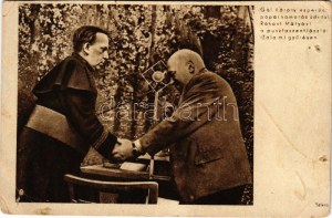 1947 Gál Károly esperes, pápai kamarás üdvözli Rákosi Mátyást a pusztaszentlászlói gyűlésen (non PC) (lyukak / pinholes...