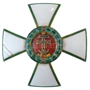 1935-1945. A Magyar Érdemkereszt III. osztálya aranyozott és zománcozott bronz kitüntetés...