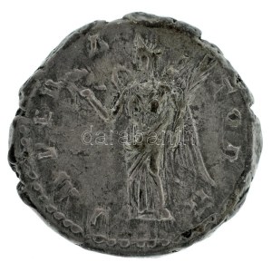 Római Birodalom 143-144 / Antoninus Pius / Róma / Denarius Ag (3,59g) T:XF patina / Roman Empire 143-144 ...