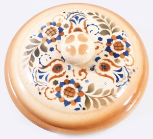 Zsolnay art deco magyaros mintás fedeles edény. Jelzett, mázrepedéssel, d: 18,5 cm, m: 10,5 cm //...