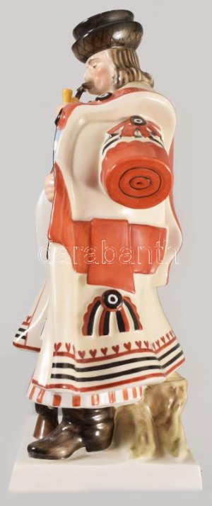Herendi Pipázó betyár figura. Kézzel festett porcelán, jelzett, hibátlan, m: 33,5 cm /// Herend 'Smoking Betyár' figure...
