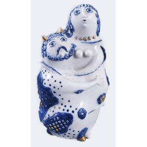Zsolnay kisplasztika - Faun és asszonya. Formába öntött, kékkel festett és aranyozott porcelán. Török János (1932-1996...