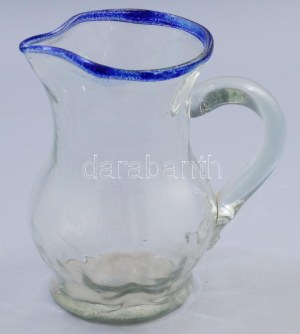 Kancsó. cca 19. vége, Feketeerdő, színtelen hutaüveg, pereménél kéken festett, m: 13,5 cm /// Jug. c. late 19th century...