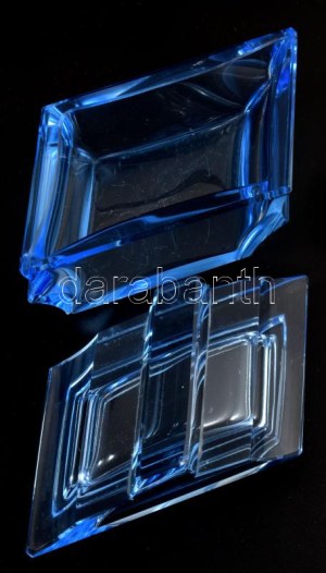 Art deco bononniere Anyagában színezett, formába öntött, hibátlan 16x11x9 cm /// Art Deco bonbonniere...