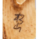 Antik japán csont netsuke - Kabuki színész. Faragott elefántcsont, jelzett, cca 19. sz második fele, m: 6,5 cm //...