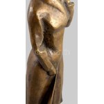 Nagy Géza (1921-2003): Kabátos nő. Bronz, jelzett, m: 40 cm /// Géza Nagy (1921-2003): Woman in a Coat. Bronze, signed...