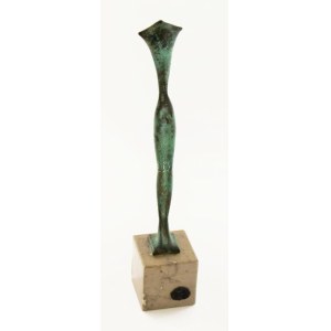 Taubert László (1966-): Idol. Patinázott bronz, talapzaton, jelezve a talapzatra applikált ujjlenyomattal, teljes m: 32...