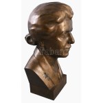Vastagh László (1902-1972): Édesanyám. Bronz, 1935, patinával, jelzett, m: 34,5 cm /// László Vastagh (1902-1972)...