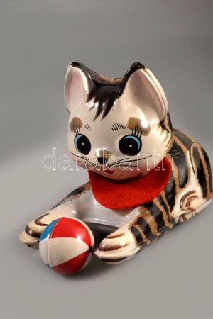 cca 1975 Nakayama Wind Up Puzzle Cat felhúzható lemezjáték. Japán, fémlemez, eredeti dobozában, 14x9 cm //...