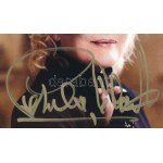 Petula Clark, teljes nevén Petula Sally Olwen Clark, egy kétszeres Grammy-díjas brit énekesnő és színésznő aláírása...