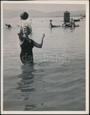 1936 Kinszki Imre (1901-1945) budapesti fotóművész hagyatékából, jelzés nélküli vintage fotóművészeti alkotás ...