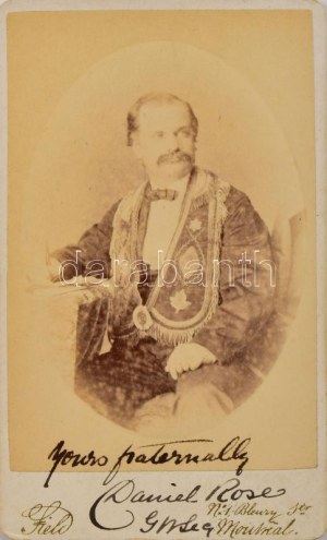 cca 1875 Daniel Rose (1835-?) kanadai szabadkőműves nagymester dedikált portréfotója (...
