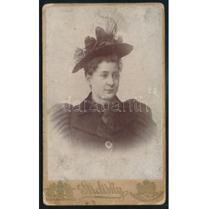 cca 1890 Perczel Edit, Perczel Dezső lánya, keményhátú fotó Strelisky budapesti műterméből, 10,5×6...