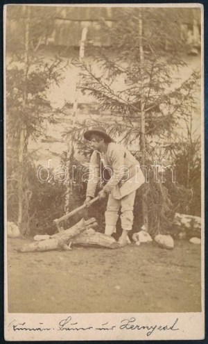 cca 1870 Román favágó, Zernyest (Erdély), keményhátú fotó Endel műterméből, 10,5×6,5 cm ...