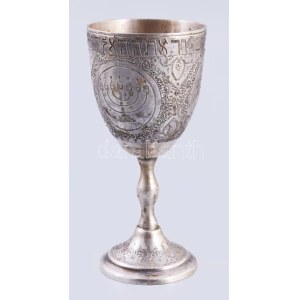 Ezüst (Ag) Kiddus pohár. cca 19. sz. utolsó harmada, jelzett, m: 15 cm, nettó 164g /// Silver (Ag) Kiddush Cup...