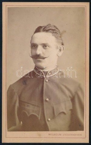 1880 Járossy Lajos (1853-1924), a debreceni 80. honvéd gyalogdandár hadnagya (későbbi alezredes...