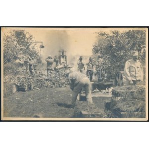 1915 Osztrák-magyar 30 és feles mozsár (Škoda 30.5 cm Mörser M. 11) elsütése, nagyméretű sajtófotó...