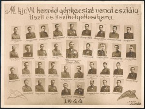 1944 M. kir. VII. honvéd gépkocsizó vonat osztály tiszti és tiszthelyettesi kara, tablófotó nevesített portrékkal...