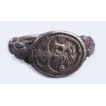 Ezüst gyűrű. cca 17-18. sz., Erdély, ezüst (Ag), jelzés nélkül, m: 63, nettó 14,7g /// Silver ring. c. 17th...