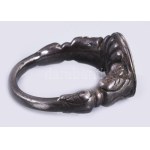 Ezüst gyűrű. cca 17-18. sz., Erdély, ezüst (Ag), jelzés nélkül, m: 63, nettó 14,7g /// Silver ring. c. 17th...