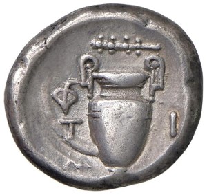 Greek Coins - § BEOZIA Thebes (ca. 379-338 BC) Stater - D/ Sc...