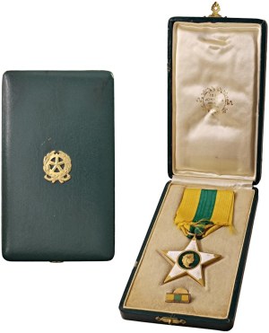 Medals - Italian Republic Star of Labor Merit 19...