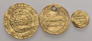Lots - Lot of 3 gold coins from the Arab world. They do not ac...