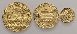 Lots - Lot of 3 gold coins from the Arab world. They do not ac...