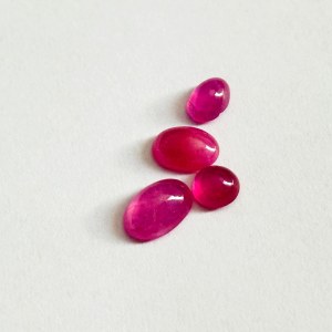 Set of 4 natural rubies