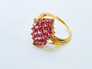 9K/375 Gold Ring with Pink and White Sapphires