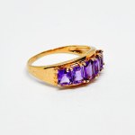 Gold 375/9K Ring with Amethysts
