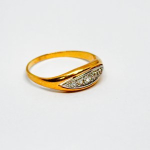 Gold 750/18K ring with 0.09 Ct Diamonds
