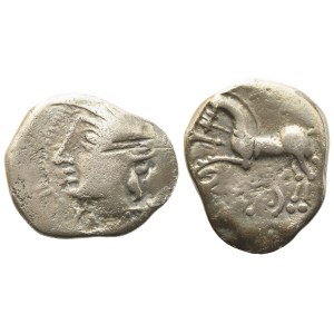 Celtic. Central Gallia, Sequani, Quinarius, mid I century BC; AR (1,88 g; 15,1 mm)