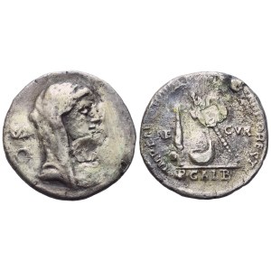 P. Sulpicius Galba, Denarius, Rome, 69 BC; AR (2,86 g; 18,5 mm; 7 h)