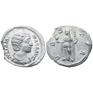 Julia Mamaea, Denarius struck under Severus Alexander, Rome, AD 226; AR (2,67 g; 9,9 mm; 6 h)