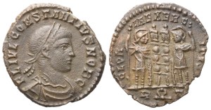 Constantius II as Caesar, (324-337), Follis, Rome; Æ (2,08 g; 17,4 mm; 6 h)