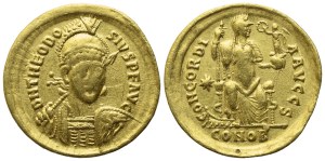 Theodosius II (408-450), Solidus, Constantinople; AV (4,30 g; 20 mm; 6 h)