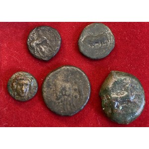 Greek coins - Lotto di cinque bronzetti greci...