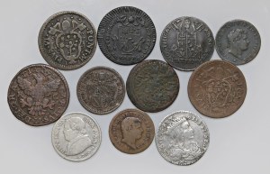 Italian coins - Lot of 11 coins as pictured...