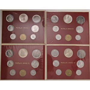 Papal coins - Lotto di nove divisionali come da foto. Da esamina...
