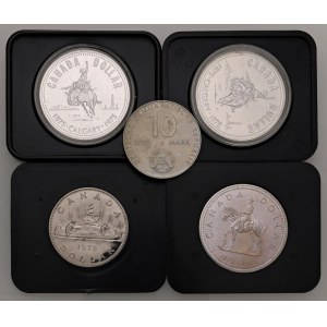 Foreign coins - CANADA Lotto di quattro astucci come da foto. Da e...