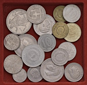 Foreign coins - WORLD COINS Lot of foreign coins as pictured...