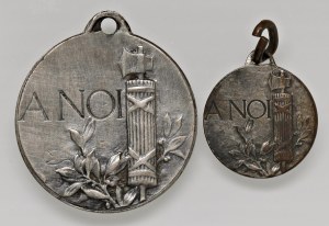 Fascist medals - FASCIST. Ventennio (1922-1943) Pair of medals...