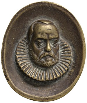 Character medals - Oval medallion with portrait of character with g...